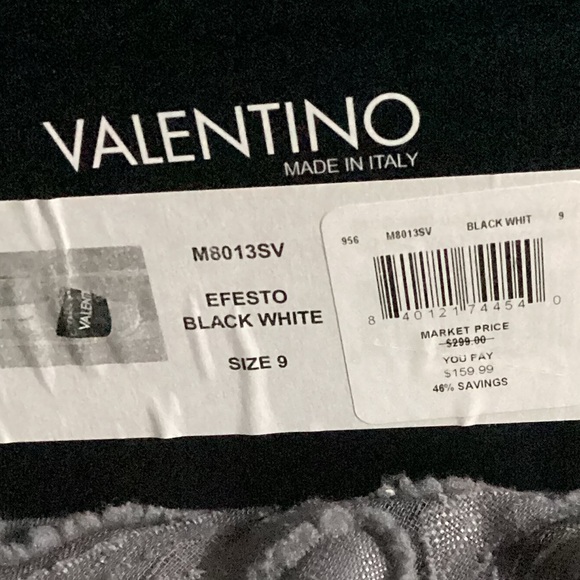 Authentic Valentino Logo leather Slides Black&White size 9 - Picture 2 of 5